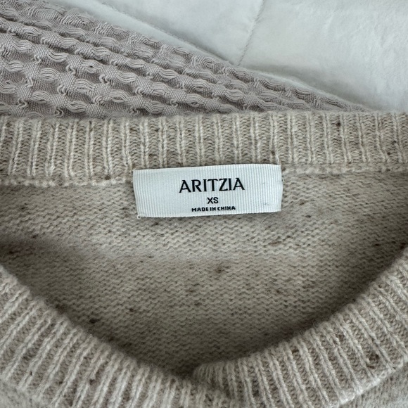 Aritzia Speckled Beige Cardigan - Picture 2 of 6